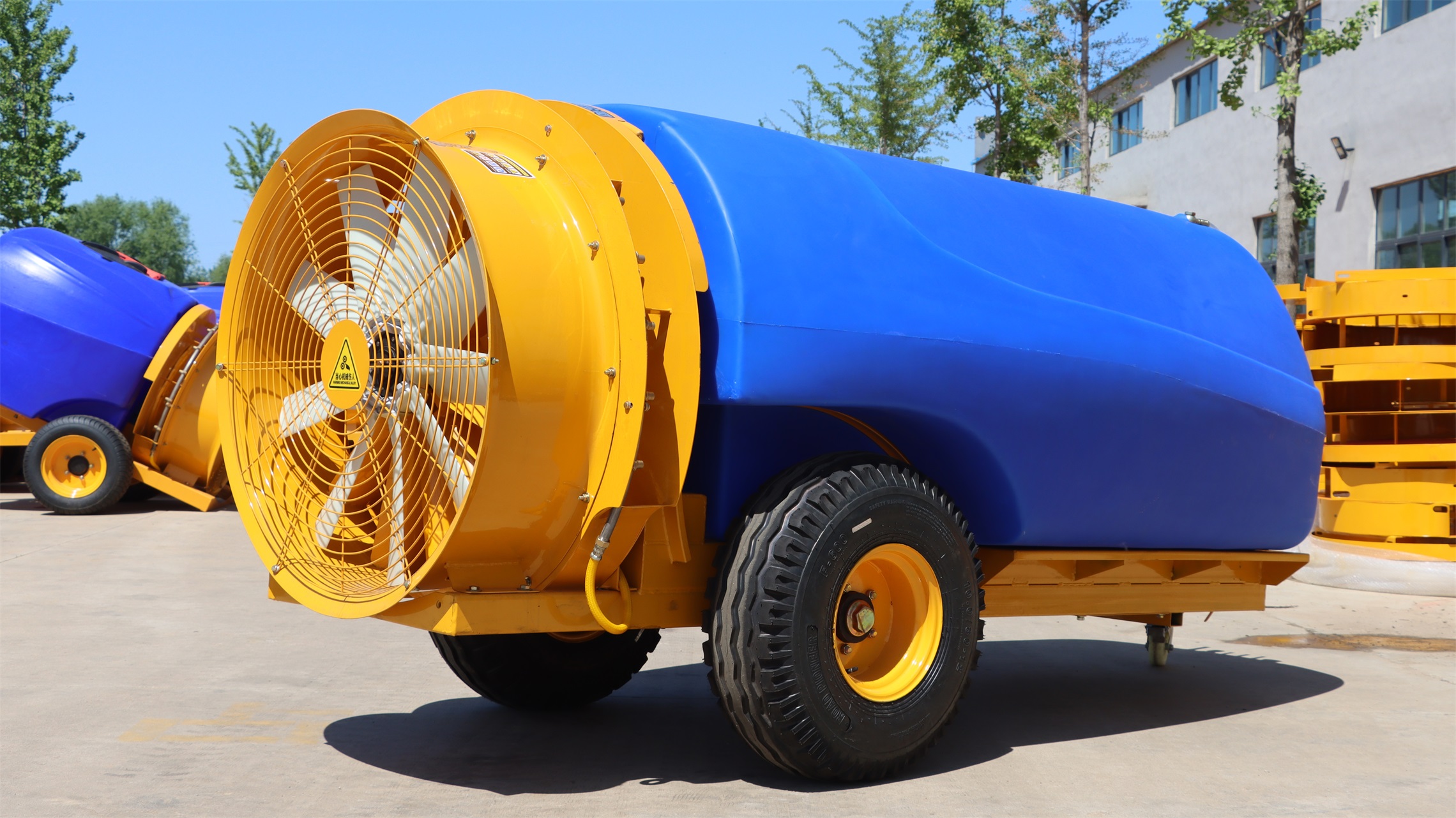 Four-Wheel Tractor Traction Wi - Orchard Sprayer Tractor avis et prix