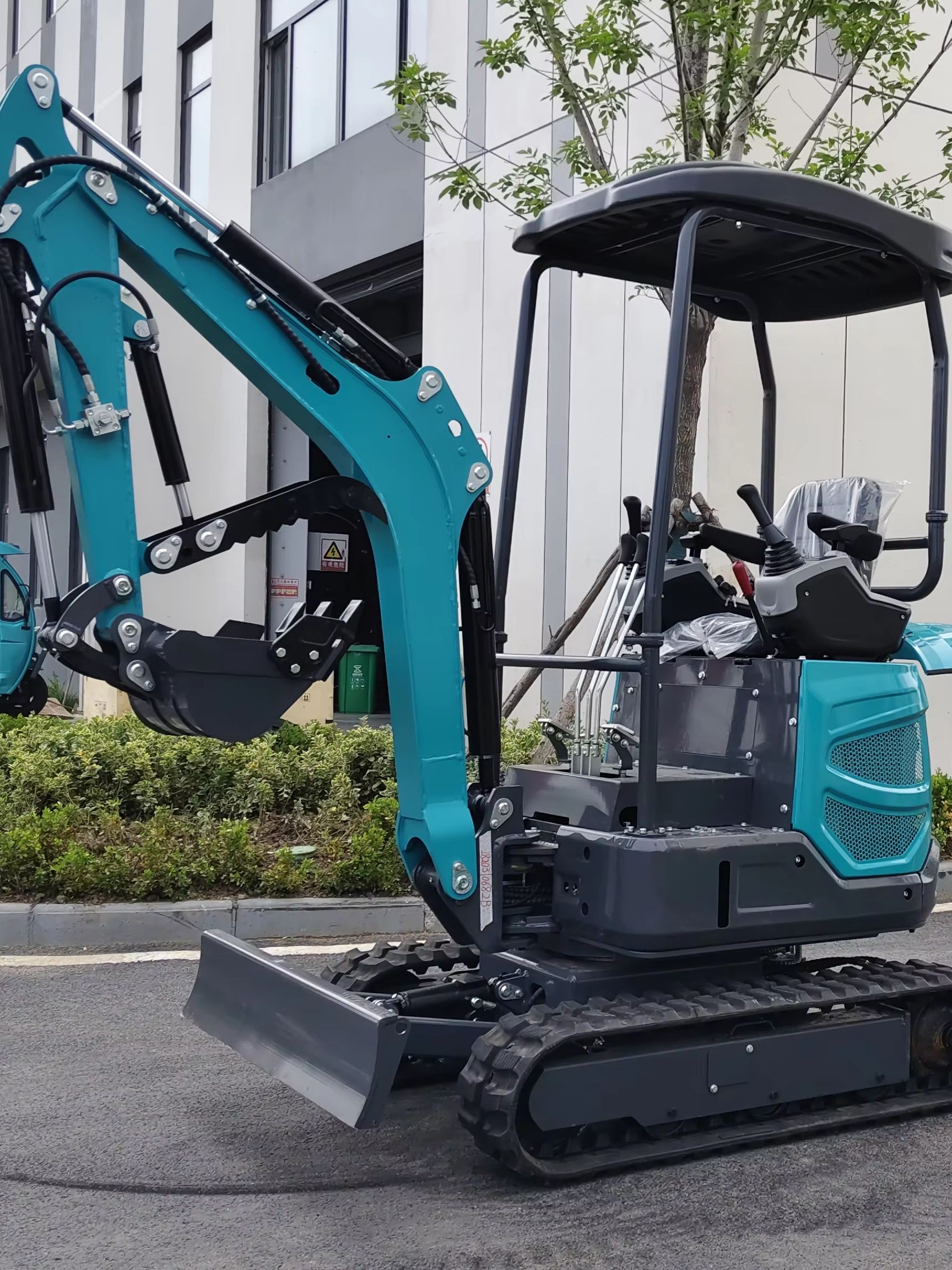 1.8 Ton Mini Excavator with At - Agriculture Gardening Farming avis et prix